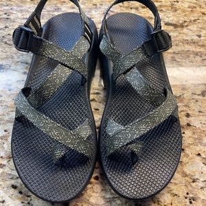 Men's Chaco sandals size 10 M, EUC